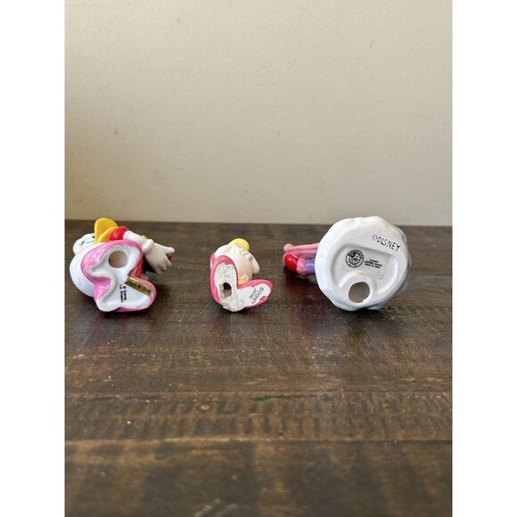 Disney Daisy Duck Figurines Glass Enesco Mickey & Co Holiday Ski Pink Bow Donald - Picture 8 of 12